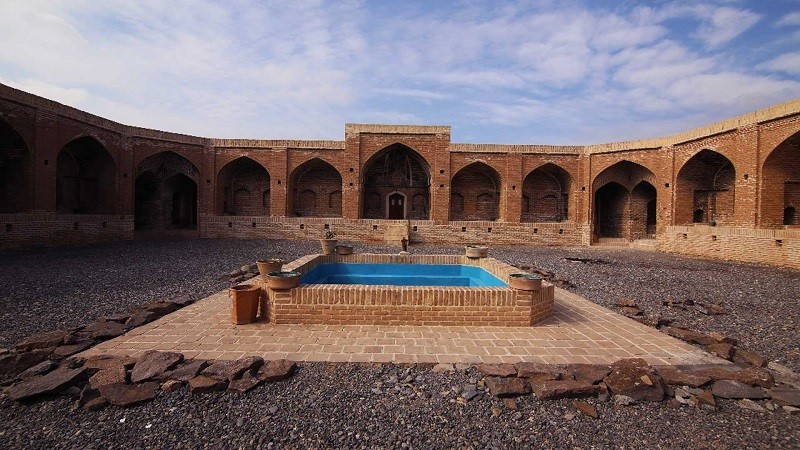 Zillu & Pottery Museum of Meybod